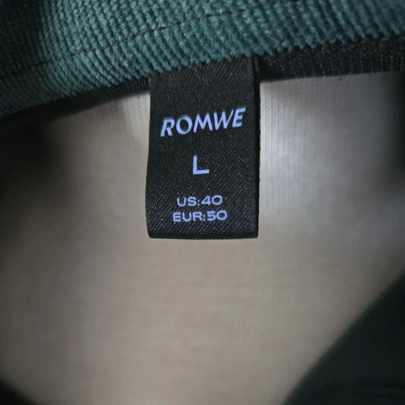 Romwe Men's Large Black and Green Bowling Shirt - Picture 4 of 4